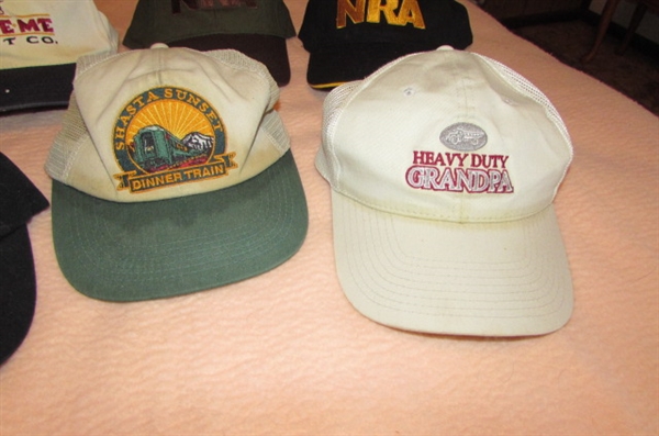 17 BASEBALL CAPS