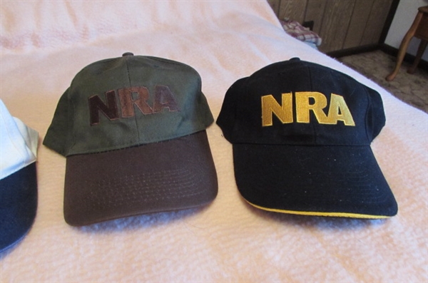 17 BASEBALL CAPS