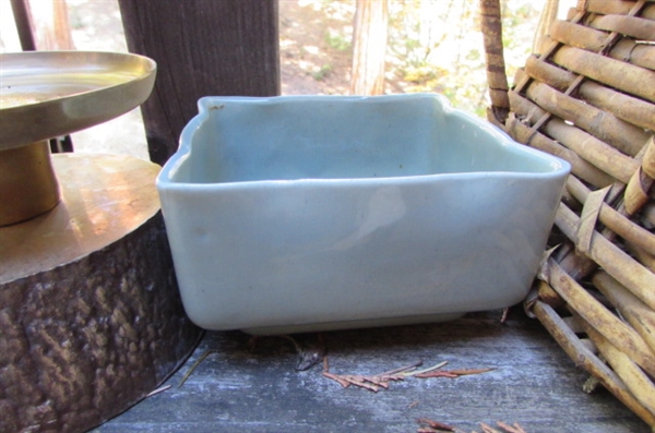 ASSORTED PLANTERS, POTS, POT HANGERS, BASKETS & YARD TOOLS