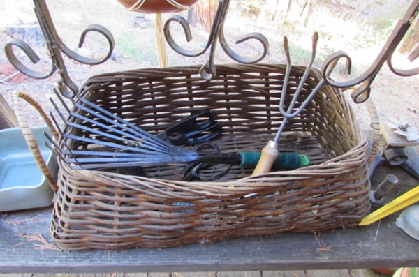 ASSORTED PLANTERS, POTS, POT HANGERS, BASKETS & YARD TOOLS