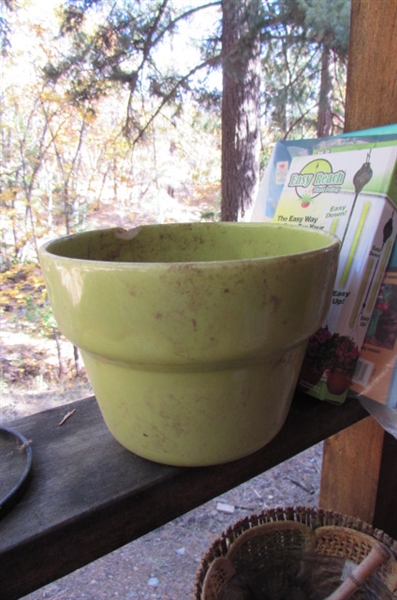 ASSORTED PLANTERS, POTS, POT HANGERS, BASKETS & YARD TOOLS