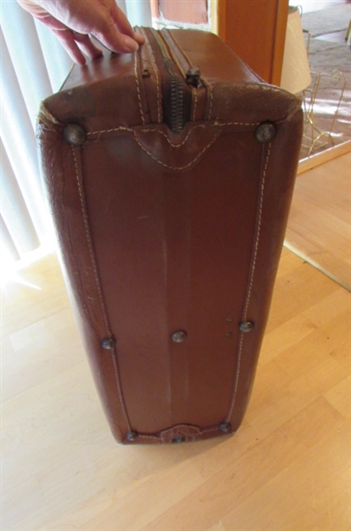 2 VINTAGE/ANTIQUE LEATHER BAGS