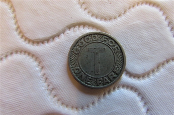 VINTAGE MONEY & TOKENS