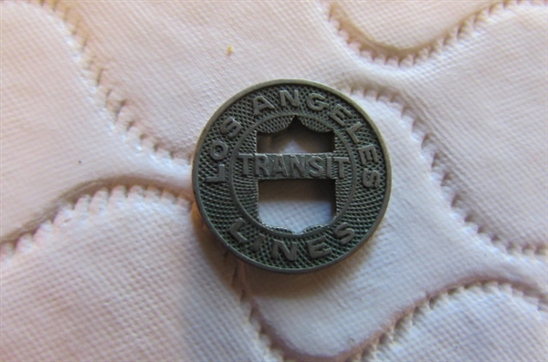 VINTAGE MONEY & TOKENS