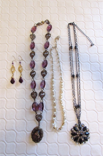 PRETTY VICTORIAN/GOTHIC COSTUME JEWELRY
