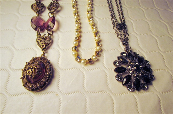 PRETTY VICTORIAN/GOTHIC COSTUME JEWELRY