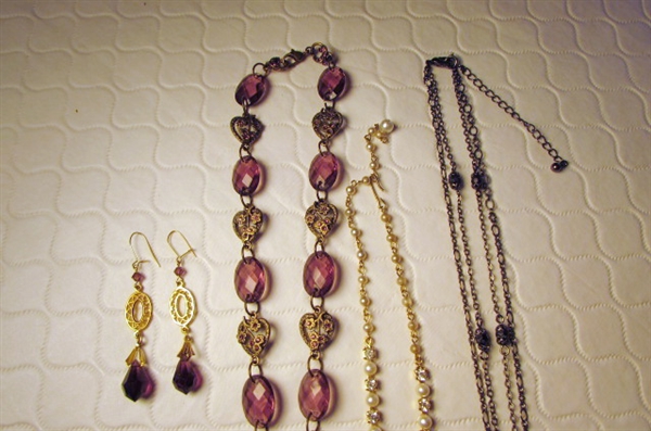 PRETTY VICTORIAN/GOTHIC COSTUME JEWELRY