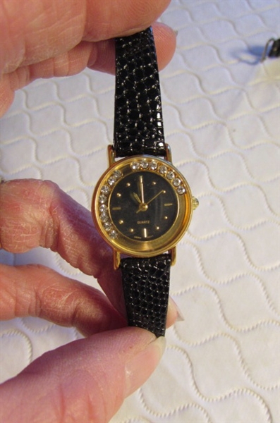 ASSORTED LADIES WATCHES & A WESTERN TOOLED WATCH BAND