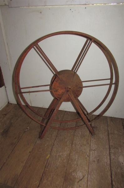 VINTAGE WOODEN BOX & METAL HOSE REEL
