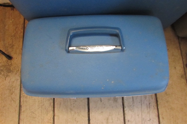 VINTAGE SAMSONITE LUGGAGE & AMERICAN TOURISTER GARMENT BAGS