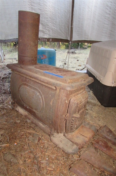 SMALL ANTIQUE 'LIBERTY' WOOD STOVE