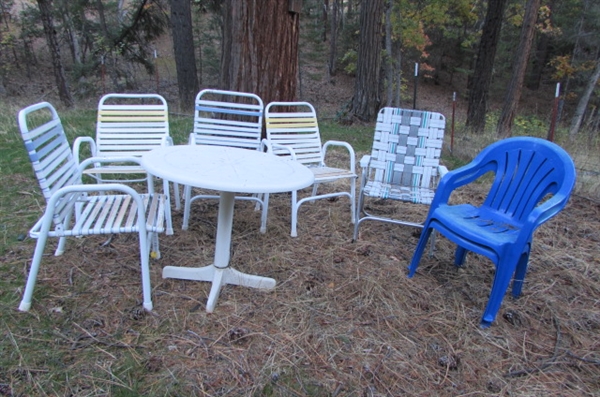 PATIO TABLE & ASSORTED CHAIRS