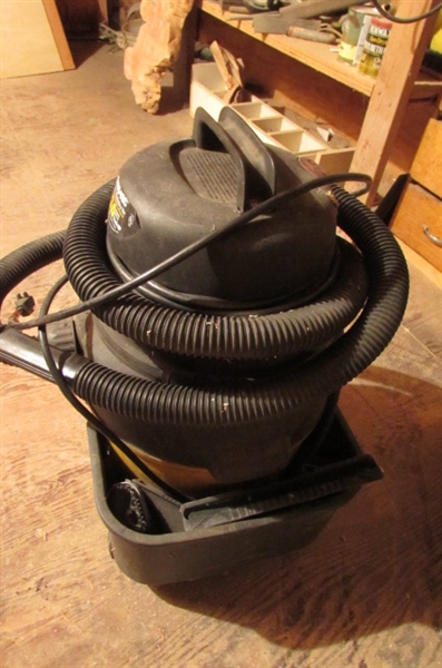 8 GALLON QSP PRO SHOP VAC