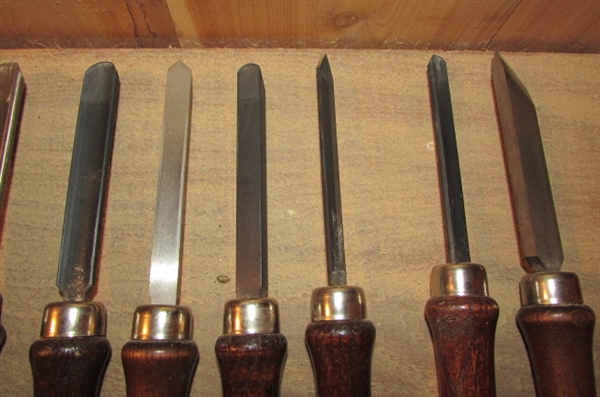 CRAFTSMAN WOOD TURNING TOOLS