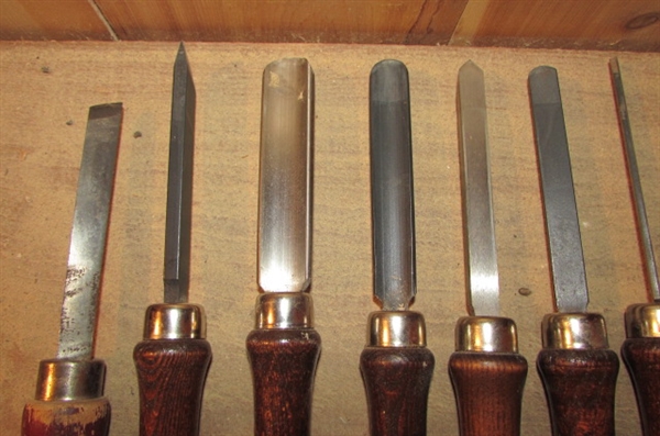 CRAFTSMAN WOOD TURNING TOOLS