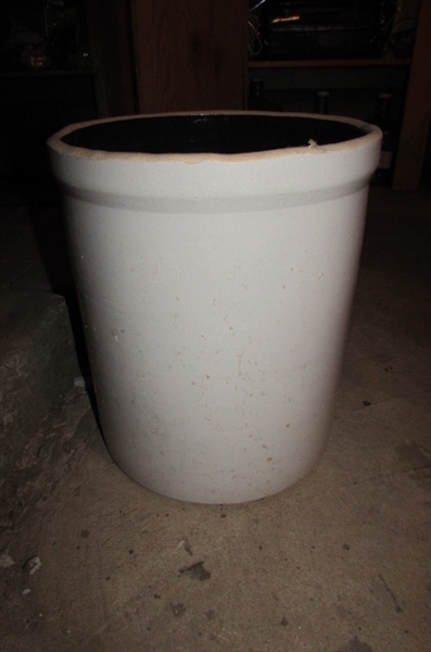 #6 VINTAGE STONEWARE CROCK