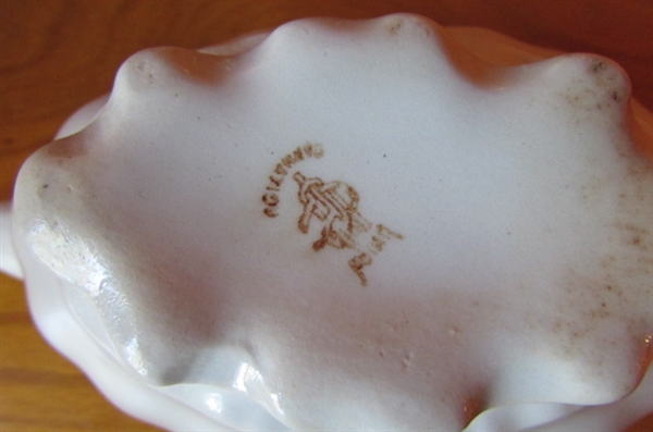 PRETTY TEA CUPS & VINTAGE CHINA