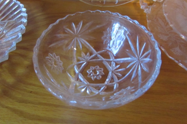 VINTAGE CRYSTAL & PRESSED GLASS SERVING TRAYS