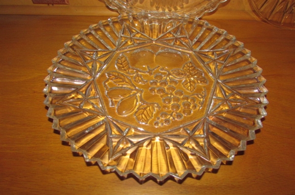 VINTAGE CRYSTAL & PRESSED GLASS SERVING TRAYS