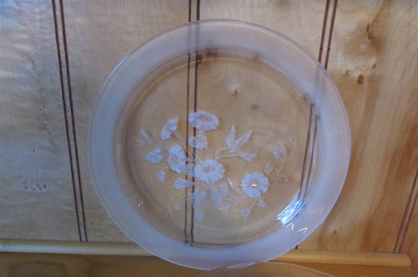 WOOD PEDESTAL TRAY & 2 GLASS HUMMINGBIRD TRAYS