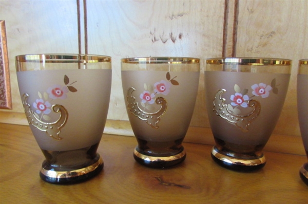 VINTAGE VENETIAN DECANTER AND GLASS SET