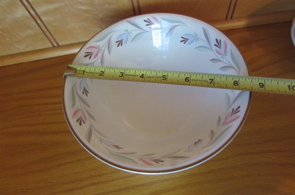 VINTAGE 1940S EGGSHELL NAUTILUS DINNERWARE SET
