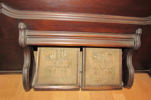 ANTIQUE MASON & HAMLIN HARMONIUM