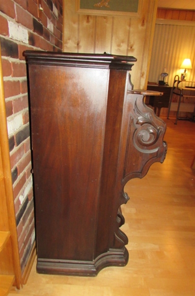 ANTIQUE MASON & HAMLIN HARMONIUM