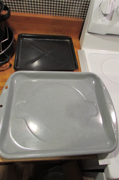 BROILING & ROASTING PANS