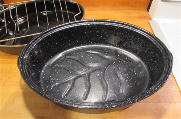 BROILING & ROASTING PANS
