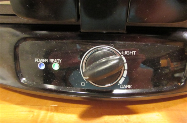 FARBERWARE WAFFLE IRON