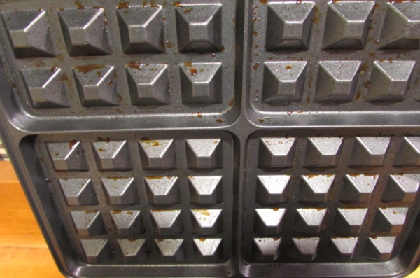 FARBERWARE WAFFLE IRON