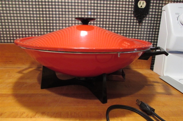WEST BEND ELECTRIC WOK & MICROWAVE RICE COOKER