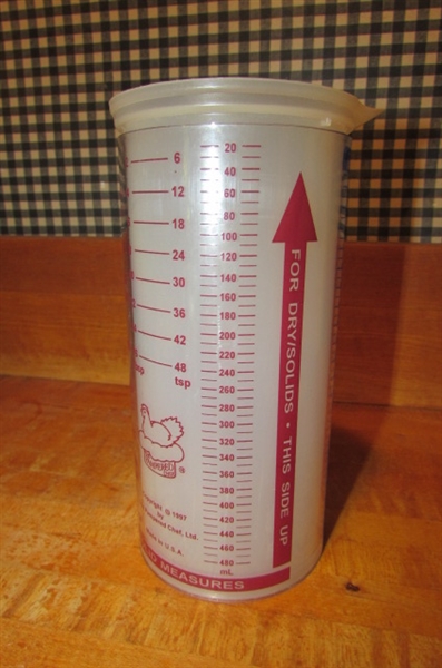PAMPERED CHEF KITCHEN ACCESSORIES