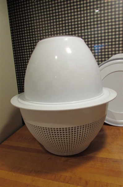 PAMPERED CHEF KITCHEN ACCESSORIES