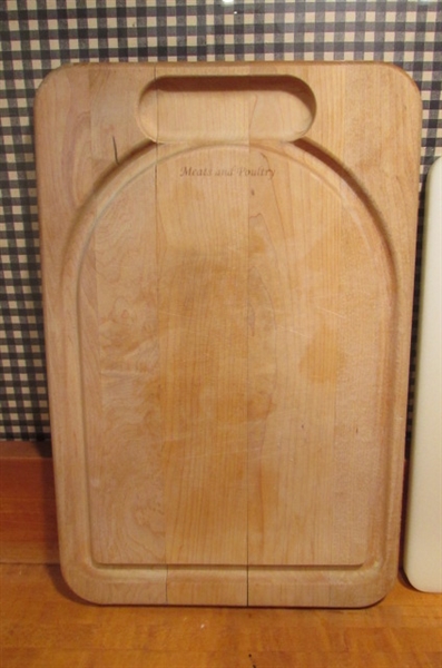 WOOD, GLASS & SILICONE CUTTING BOARDS