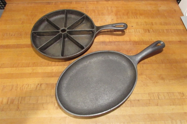 CAST IRON CORNBREAD PAN & OVAL SKILLET