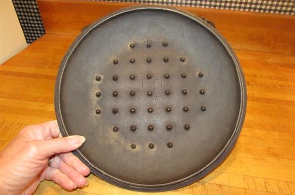 CAST IRON DUTCH OVEN