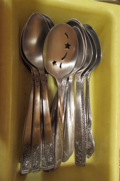 FLATWARE & CAN OPENERS