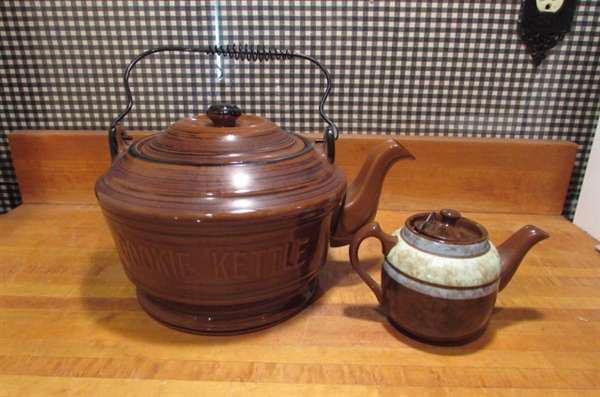VINTAGE STONEWARE 'COOKIE' KETTLE & SMALL TEAPOT WITH STRAINER