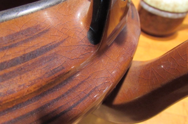 VINTAGE STONEWARE 'COOKIE' KETTLE & SMALL TEAPOT WITH STRAINER