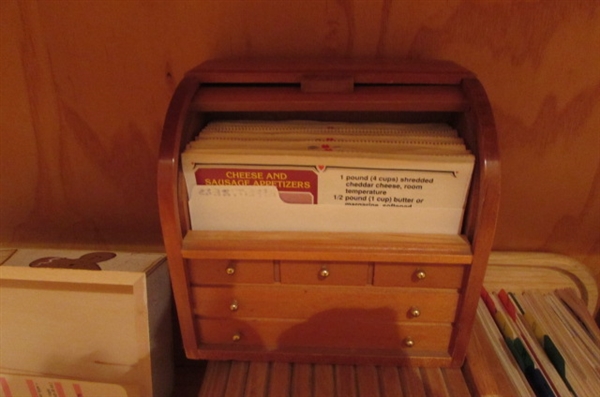 COOKING LEAFLETS, RECIPE CARDS, HOLDERS AND MORE