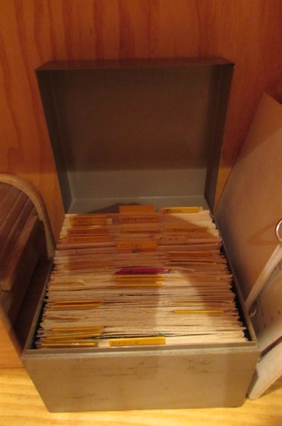 COOKING LEAFLETS, RECIPE CARDS, HOLDERS AND MORE