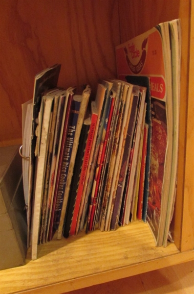 COOKING LEAFLETS, RECIPE CARDS, HOLDERS AND MORE