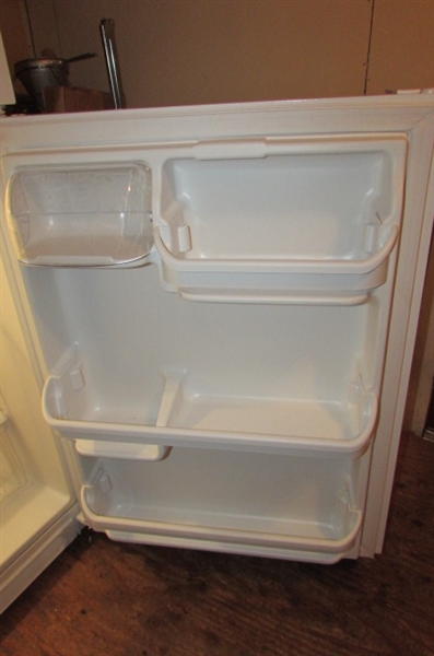 FRIGIDAIRE REFRIGERATOR /FREEZER
