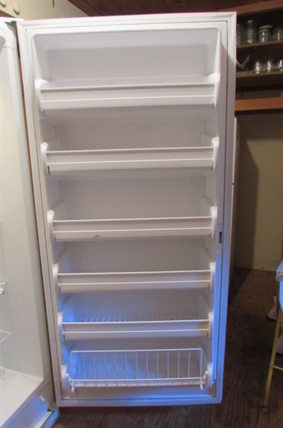 FRIGIDAIRE FROST FREE COMMERCIAL FREEZER