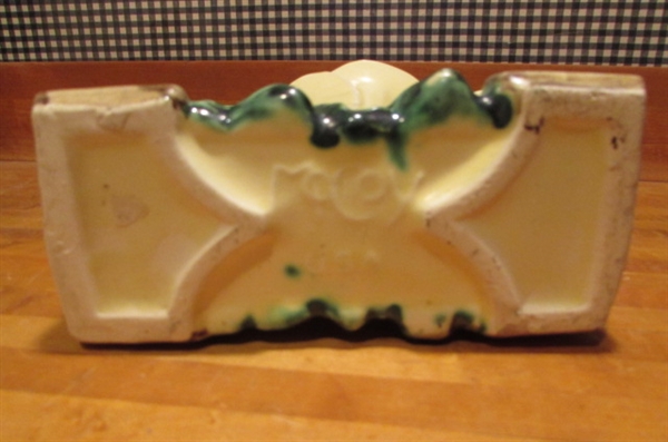 PAIR OF VINTAGE MCCOY VASES - YELLOW TULIPS