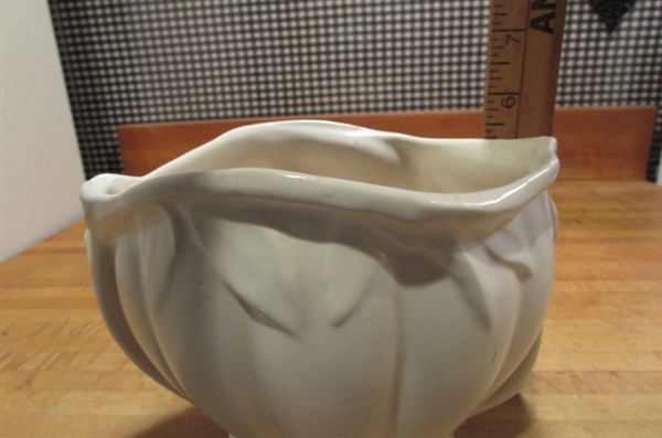 VINTAGE MATTE WHITE MCCOY VASES