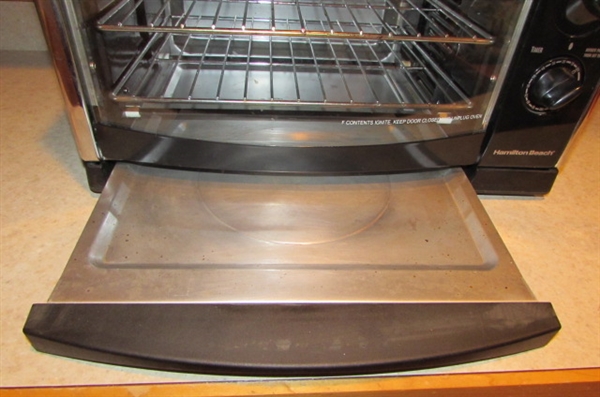 HAMILTON BEACH COUNTERTOP OVEN WITH CONVECTION.