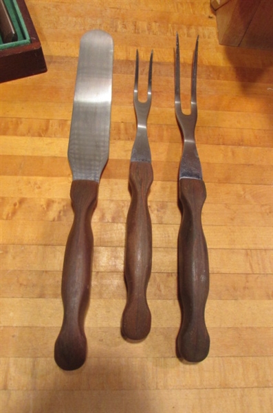 CUTCO KITCHEN KNIFE SET, CARVING KNIVES, KNIFE BLOCK & MORE